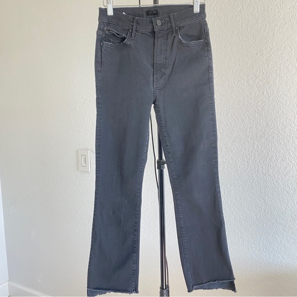 Mother Insider Crop Step Fray in black - Picture 5 of 14